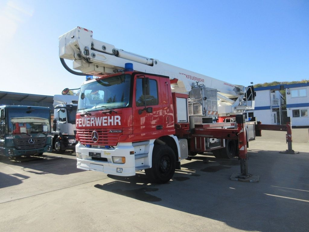 Fire truck Mercedes-Benz Mercedes-Benz ACTROS 2640: picture 1