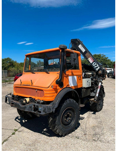 Mercedes-Benz UNIMOG U-900 - Garden tiller: picture 2 Mercedes-Benz UNIMOG U-900 - Garden tiller: picture 2