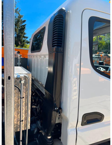 Mitsubishi Fuso Canter 6S15 - Skip loader truck - Skip loader truck: picture 5 Mitsubishi Fuso Canter 6S15 - Skip loader truck - Skip loader truck: picture 5