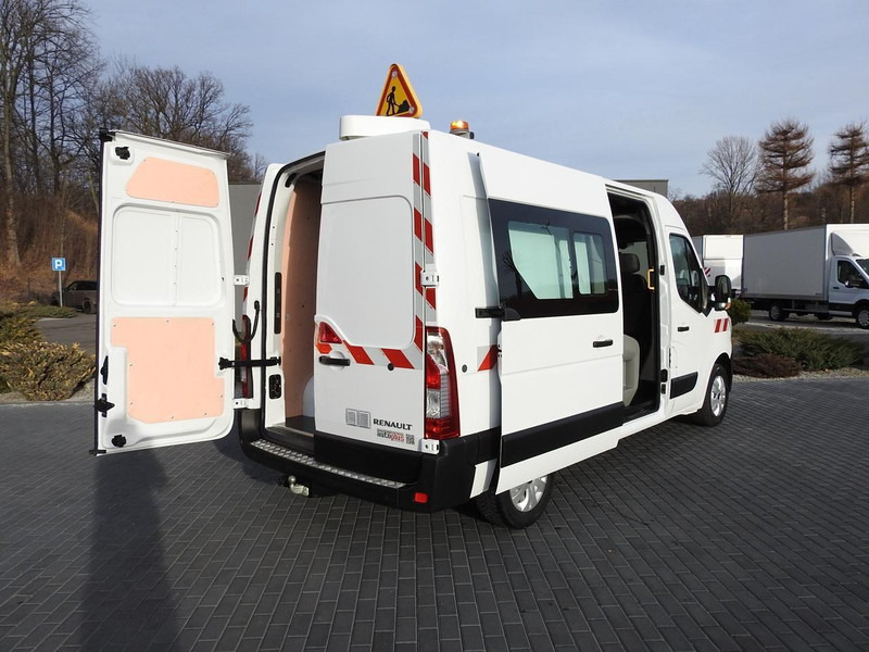 Renault MASTER FURGON BRYGADÓWKA 7 MIEJSC TEMPOMAT KLIMATYZACJA LEDY 1 - Minibus, Passenger van: picture 3 Renault MASTER FURGON BRYGADÓWKA 7 MIEJSC TEMPOMAT KLIMATYZACJA LEDY 1 - Minibus, Passenger van: picture 3