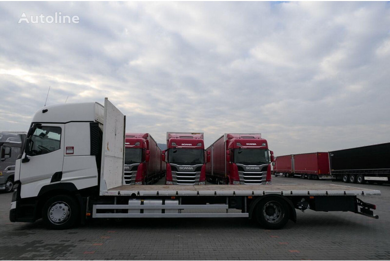 Renault T460 Platform 7,5 m - Dropside/ Flatbed truck: picture 2 Renault T460 Platform 7,5 m - Dropside/ Flatbed truck: picture 2