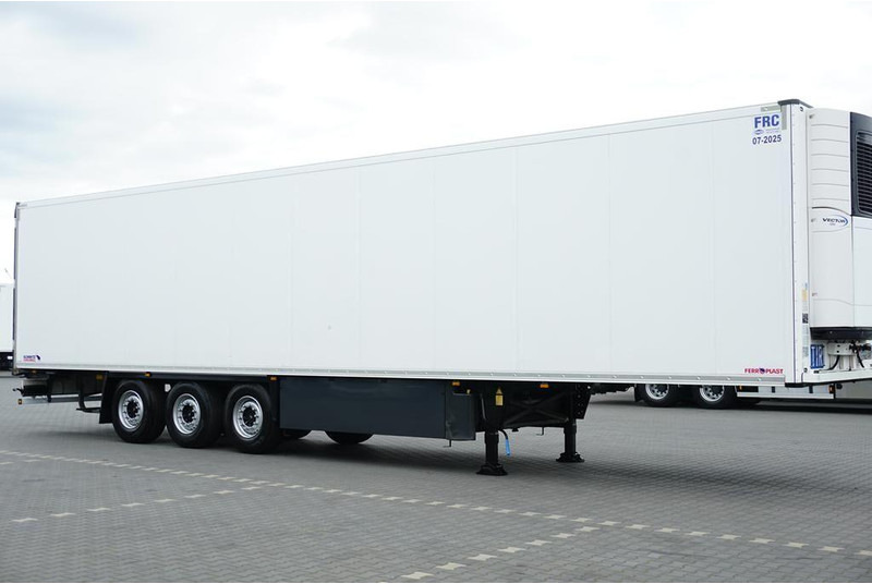 Schmitz Cargobull CHŁODNIA / CARRIER VECTOR 1350 - Refrigerator semi-trailer: picture 4 Schmitz Cargobull CHŁODNIA / CARRIER VECTOR 1350 - Refrigerator semi-trailer: picture 4