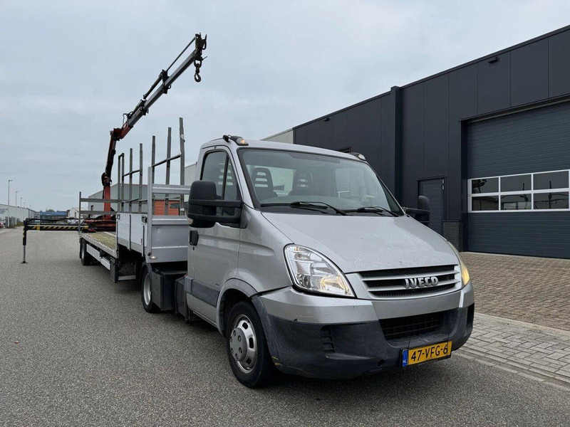 Iveco 35C180 - Tractor+Semi-trailer+crane - Tractor unit: picture 1 Iveco 35C180 - Tractor+Semi-trailer+crane - Tractor unit: picture 1