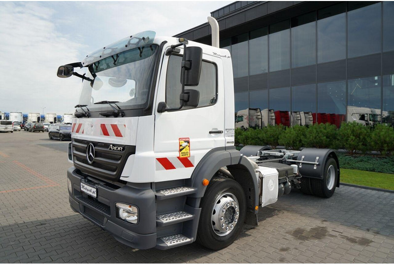 Mercedes-Benz AXOR 1829 - Tractor unit: picture 5 Mercedes-Benz AXOR 1829 - Tractor unit: picture 5