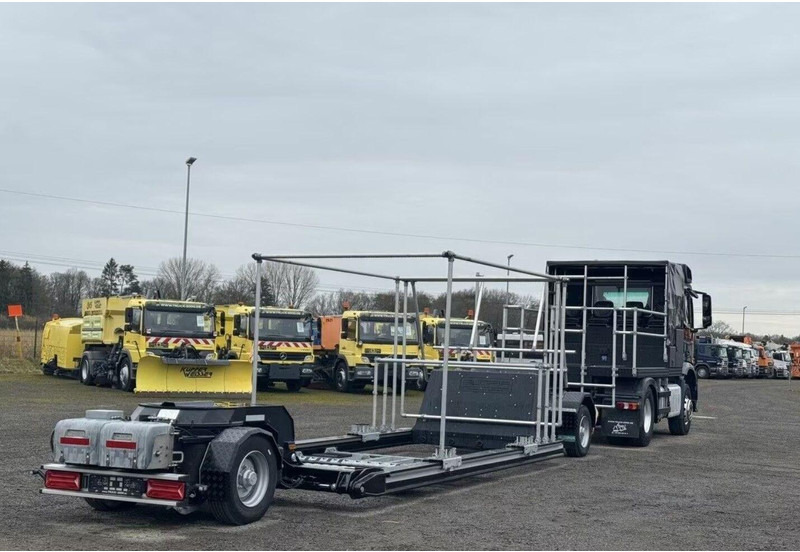 Mercedes-Benz Arocs 2143 Specialized for MOVIE production - Tractor unit: picture 2 Mercedes-Benz Arocs 2143 Specialized for MOVIE production - Tractor unit: picture 2