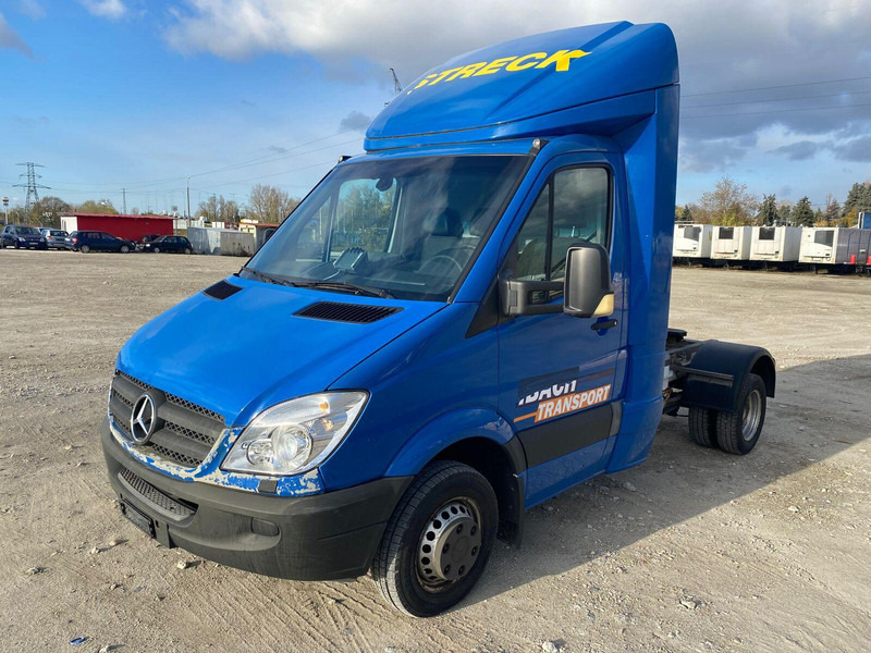 Mercedes-Benz Sprinter 519 - BE Mini Trekker - SZM - 3.5t - Tractor unit: picture 2 Mercedes-Benz Sprinter 519 - BE Mini Trekker - SZM - 3.5t - Tractor unit: picture 2