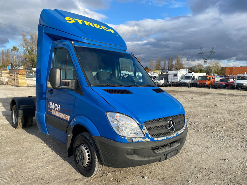 Mercedes-Benz Sprinter 519 - BE Mini Trekker - SZM - 3.5t - Tractor unit: picture 1 Mercedes-Benz Sprinter 519 - BE Mini Trekker - SZM - 3.5t - Tractor unit: picture 1