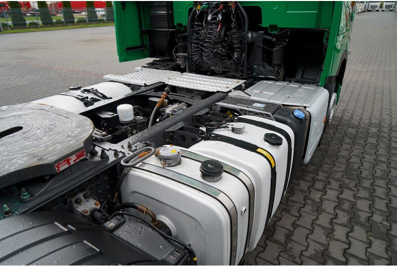 Tractor unit Volvo FH 500 / I-SAVE / RETARDER / HYDRAULIKA /I-PARK COOL / OPO: picture 17 Tractor unit Volvo FH 500 / I-SAVE / RETARDER / HYDRAULIKA /I-PARK COOL / OPO: picture 17