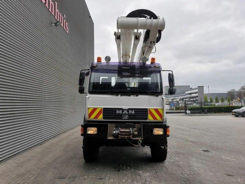 MAN MAN - 18.280 - Lifting basket 20,3 m - 4x4 - Truck, Crane truck: picture 2 MAN MAN - 18.280 - Lifting basket 20,3 m - 4x4 - Truck, Crane truck: picture 2