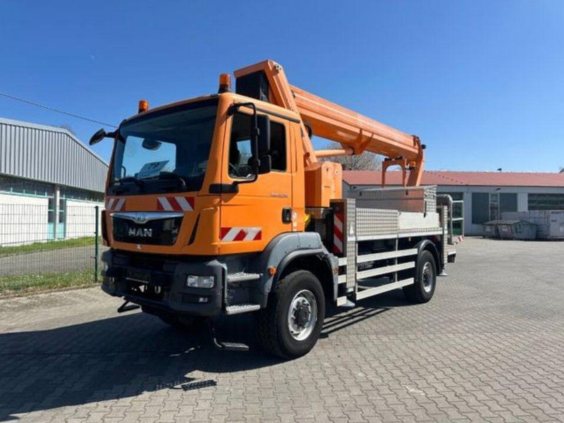 MAN TGM 15.250 4x4 Lifting basket - Ruthmann T300.1 30 m - Truck, Crane truck: picture 1 MAN TGM 15.250 4x4 Lifting basket - Ruthmann T300.1 30 m - Truck, Crane truck: picture 1