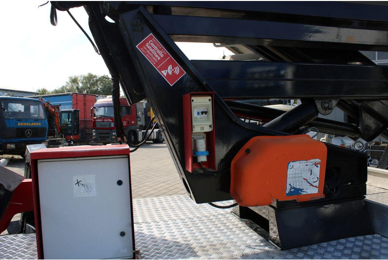 Lease a Nissan Cabstar E 120 Sequani Z20 - 20 meter Nissan Cabstar E 120 Sequani Z20 - 20 meter: picture 11