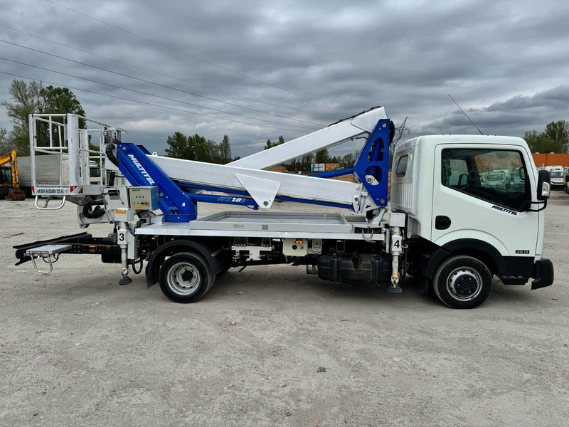 Nissan Cabstar NT400 Multitel HX 200 - 22m - Van: picture 4 Nissan Cabstar NT400 Multitel HX 200 - 22m - Van: picture 4
