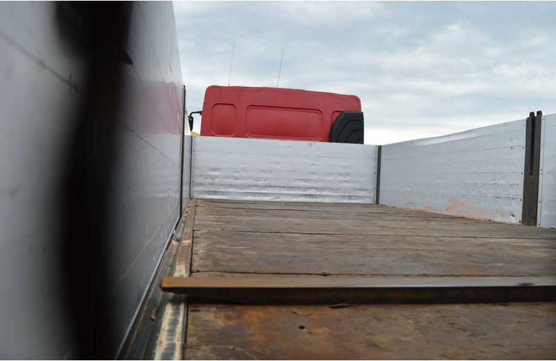 Dropside/ Flatbed truck, Crane truck Volvo FE 18.320 FLATBED CRANE: picture 7 Dropside/ Flatbed truck, Crane truck Volvo FE 18.320 FLATBED CRANE: picture 7