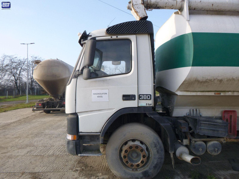Volvo FM 12.380. - Tank truck: picture 2 Volvo FM 12.380. - Tank truck: picture 2