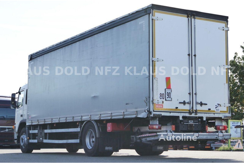 Volvo FM 300 - Curtian side truck - Curtainsider truck: picture 4 Volvo FM 300 - Curtian side truck - Curtainsider truck: picture 4