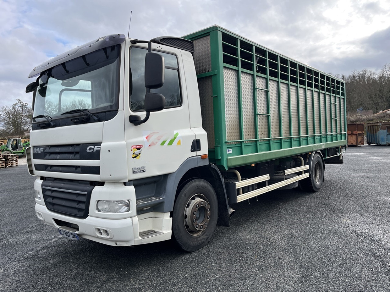 DAF CF410 - Horse truck: picture 1 DAF CF410 - Horse truck: picture 1