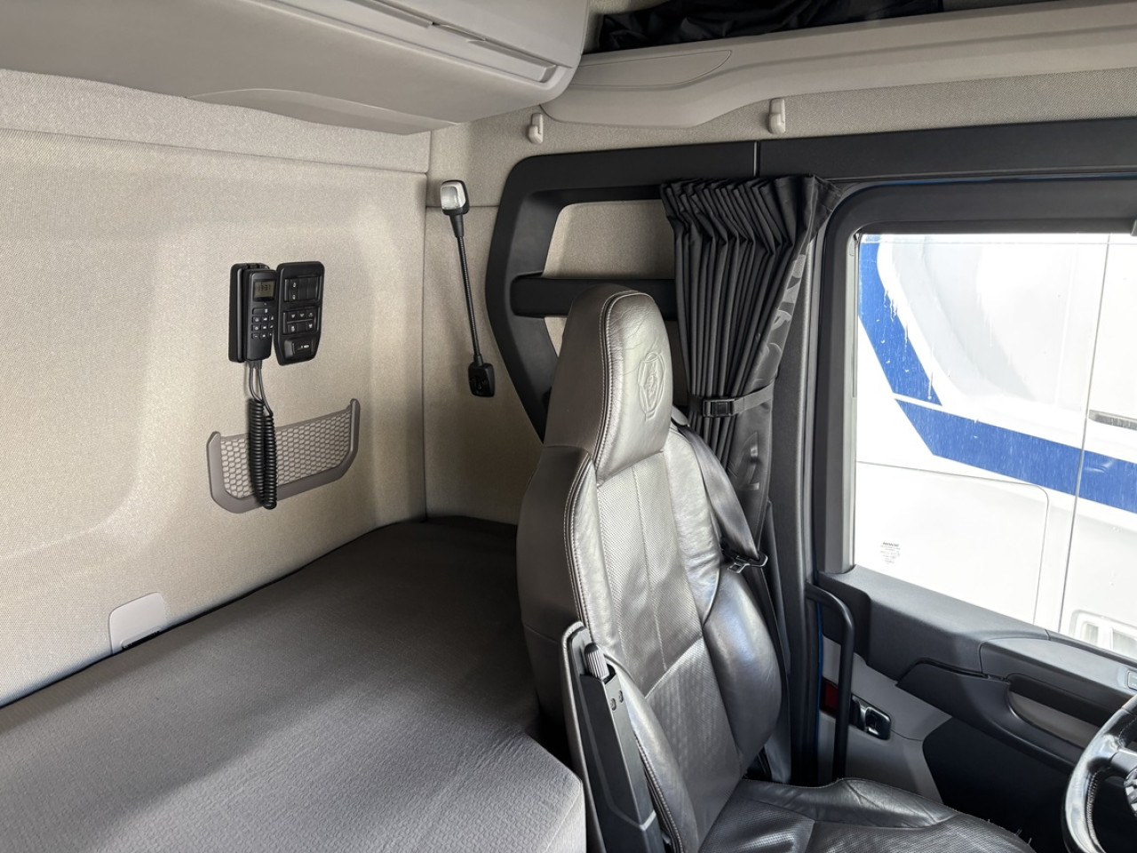 SCANIA R 500 A4x2NB - Tractor unit: picture 2 SCANIA R 500 A4x2NB - Tractor unit: picture 2