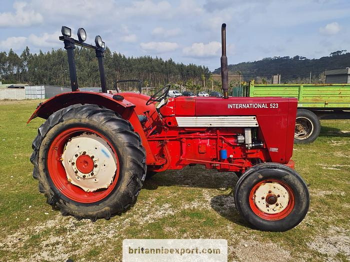 INTERNATIONAL McCormick 523 | 2.9 diesel | 3 cylinder | - Farm tractor: picture 2 INTERNATIONAL McCormick 523 | 2.9 diesel | 3 cylinder | - Farm tractor: picture 2