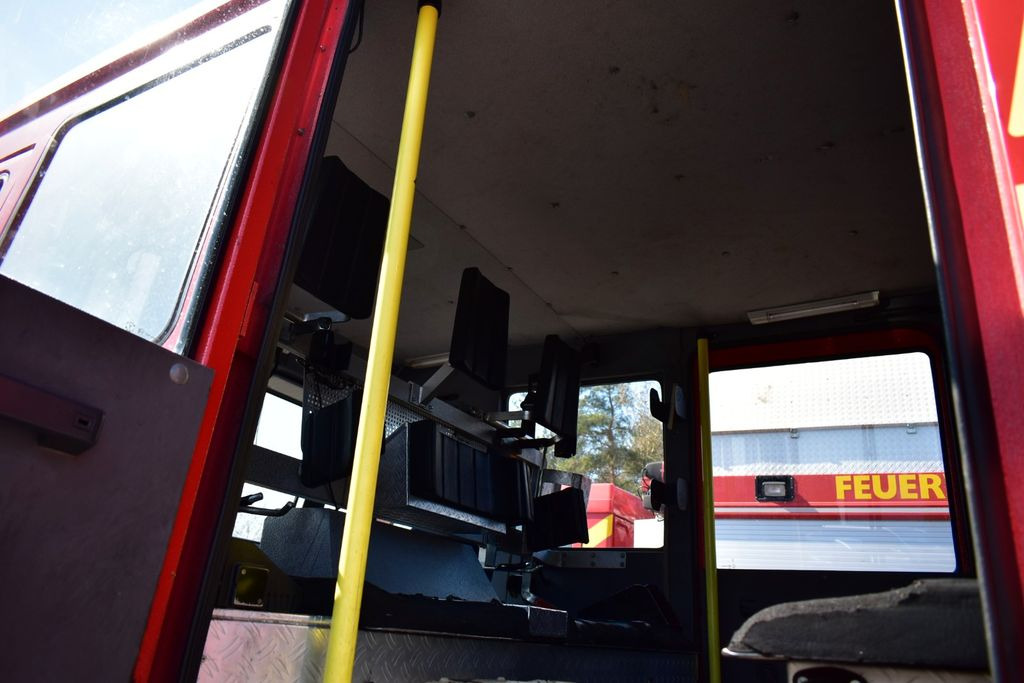 Fire truck MAN 4x4 Firetruck Feuerwehr DOKA Expedition Camper: picture 23