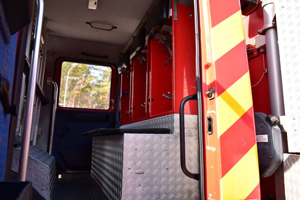 Fire truck MAN 4x4 Firetruck Feuerwehr DOKA Expedition Camper: picture 20