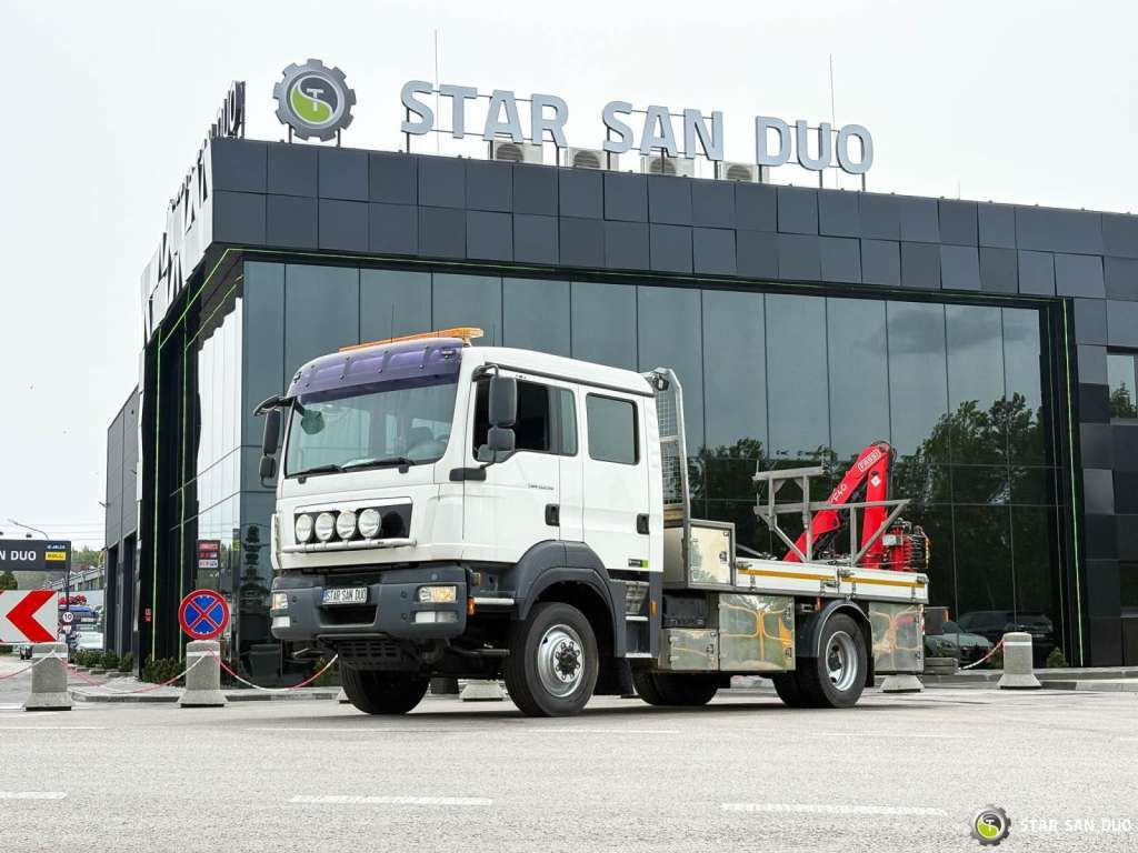 MAN TGM 13.290 4x4 FASSI F40B22 Crane Camper DOKA - Crane truck: picture 2 MAN TGM 13.290 4x4 FASSI F40B22 Crane Camper DOKA - Crane truck: picture 2