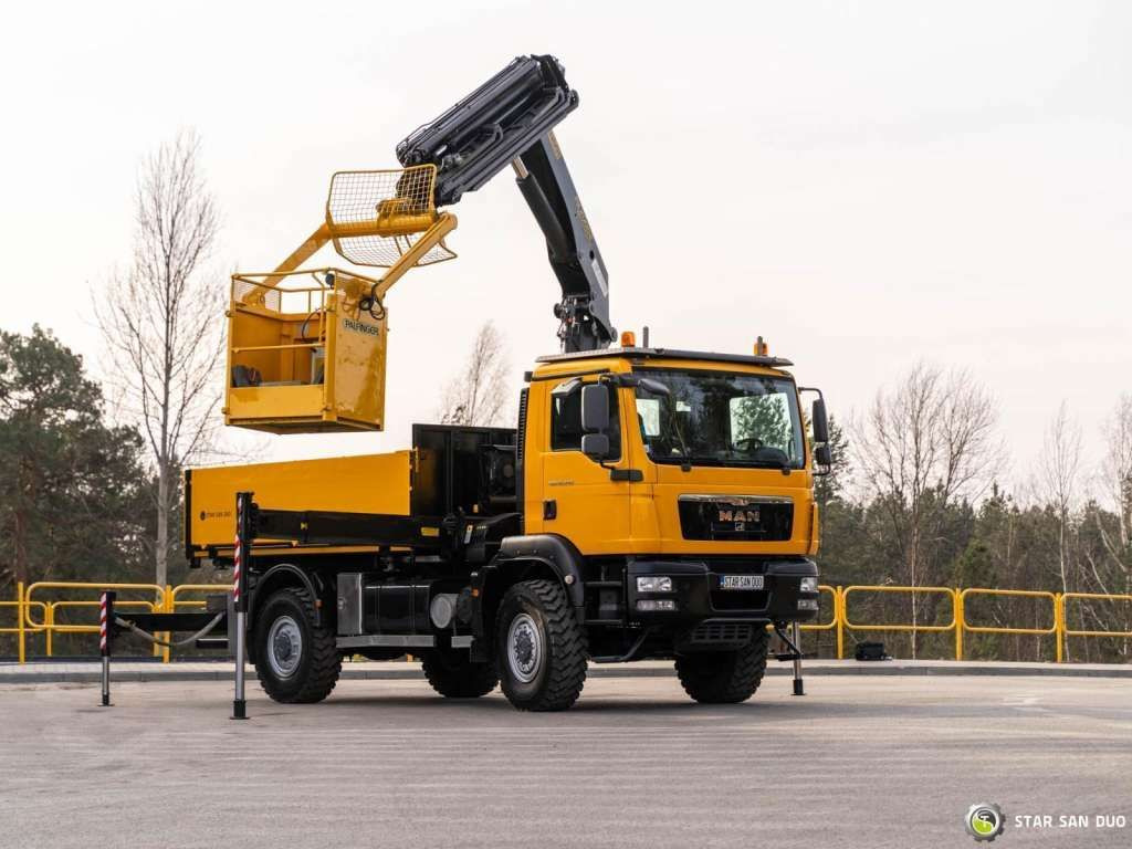 Crane truck, Dropside/ Flatbed truck MAN  TGM 18.340 4x4 PALFINGER PK 20002 CRANE BASKET MAN  TGM 18.340 4x4 PALFINGER PK 20002 CRANE BASKET: picture 9