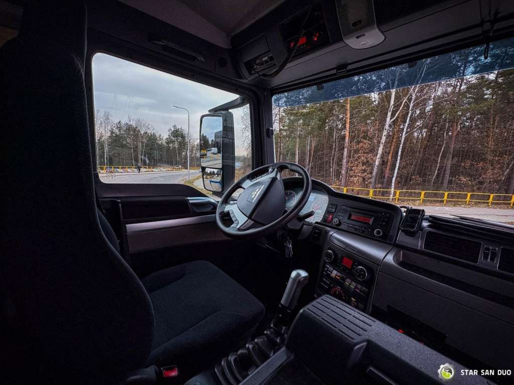 Crane truck, Dropside/ Flatbed truck MAN  TGS 18.440 4x4 HIAB 166 E-4 CRANE KRAN MAN  TGS 18.440 4x4 HIAB 166 E-4 CRANE KRAN: picture 13