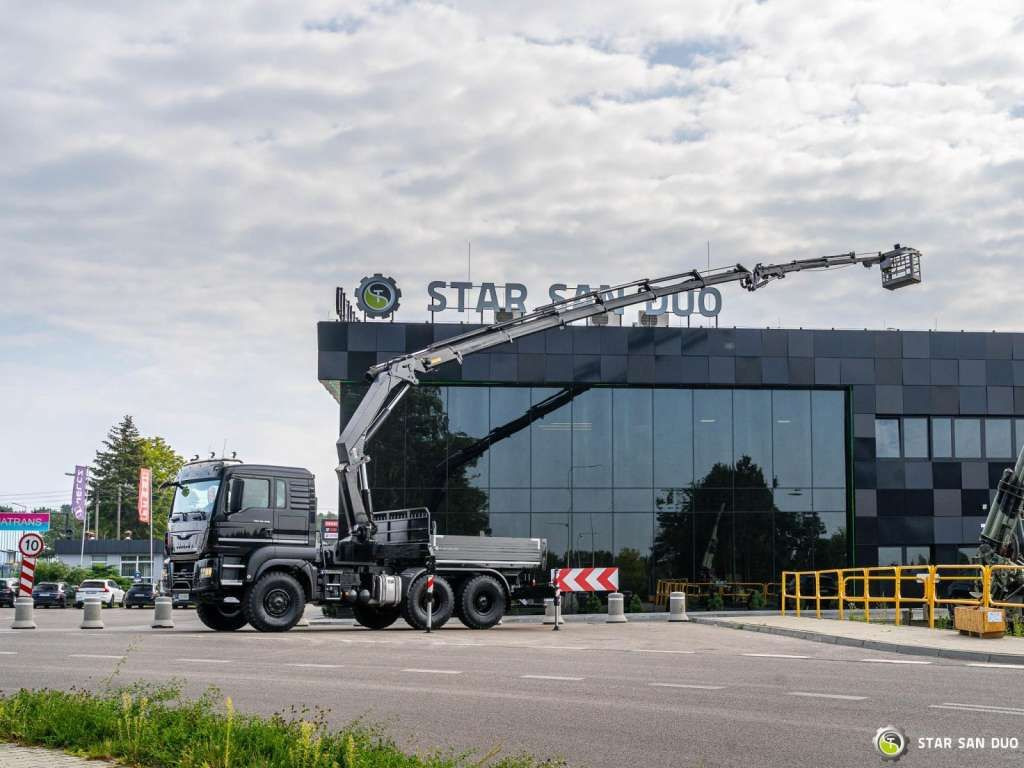 MAN TGS 26.420 6x6 HMF 3000 K6 Fly Jib Crane Basket - Crane truck: picture 3 MAN TGS 26.420 6x6 HMF 3000 K6 Fly Jib Crane Basket - Crane truck: picture 3