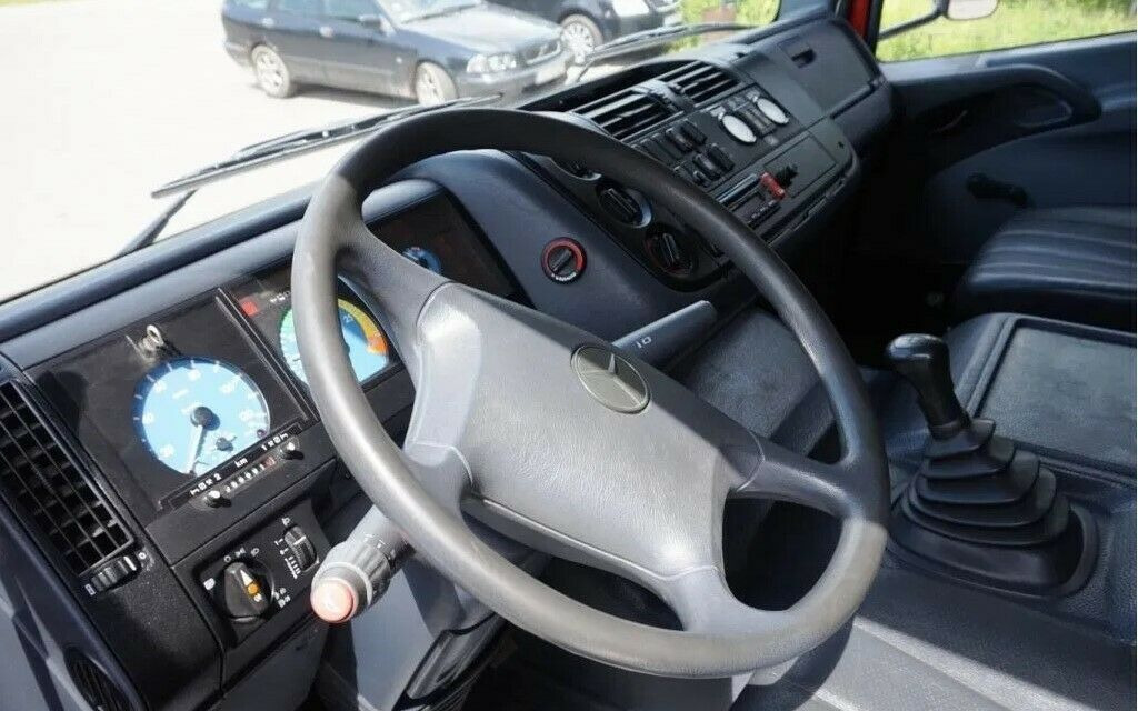 Lease a Mercedes-Benz 4x4 ATEGO 1225 Firebrigade Feuerwehr  Mercedes-Benz 4x4 ATEGO 1225 Firebrigade Feuerwehr: picture 22 Lease a Mercedes-Benz 4x4 ATEGO 1225 Firebrigade Feuerwehr  Mercedes-Benz 4x4 ATEGO 1225 Firebrigade Feuerwehr: picture 22