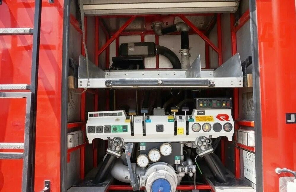 Lease a Mercedes-Benz 4x4 ATEGO 1225 Firebrigade Feuerwehr  Mercedes-Benz 4x4 ATEGO 1225 Firebrigade Feuerwehr: picture 11 Lease a Mercedes-Benz 4x4 ATEGO 1225 Firebrigade Feuerwehr  Mercedes-Benz 4x4 ATEGO 1225 Firebrigade Feuerwehr: picture 11