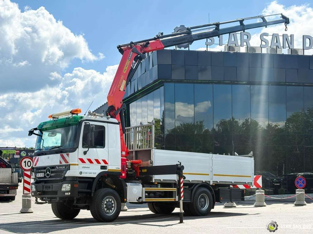 Mercedes-Benz ACTROS 2044A 4x4 Palfinger PK 20002 hds Crane - Crane truck: picture 3 Mercedes-Benz ACTROS 2044A 4x4 Palfinger PK 20002 hds Crane - Crane truck: picture 3