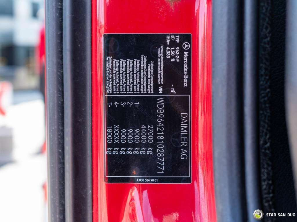 Tipper Mercedes-Benz  AROCS 3345 6x6 HMF 3220 Winch Crane Tipper: picture 18