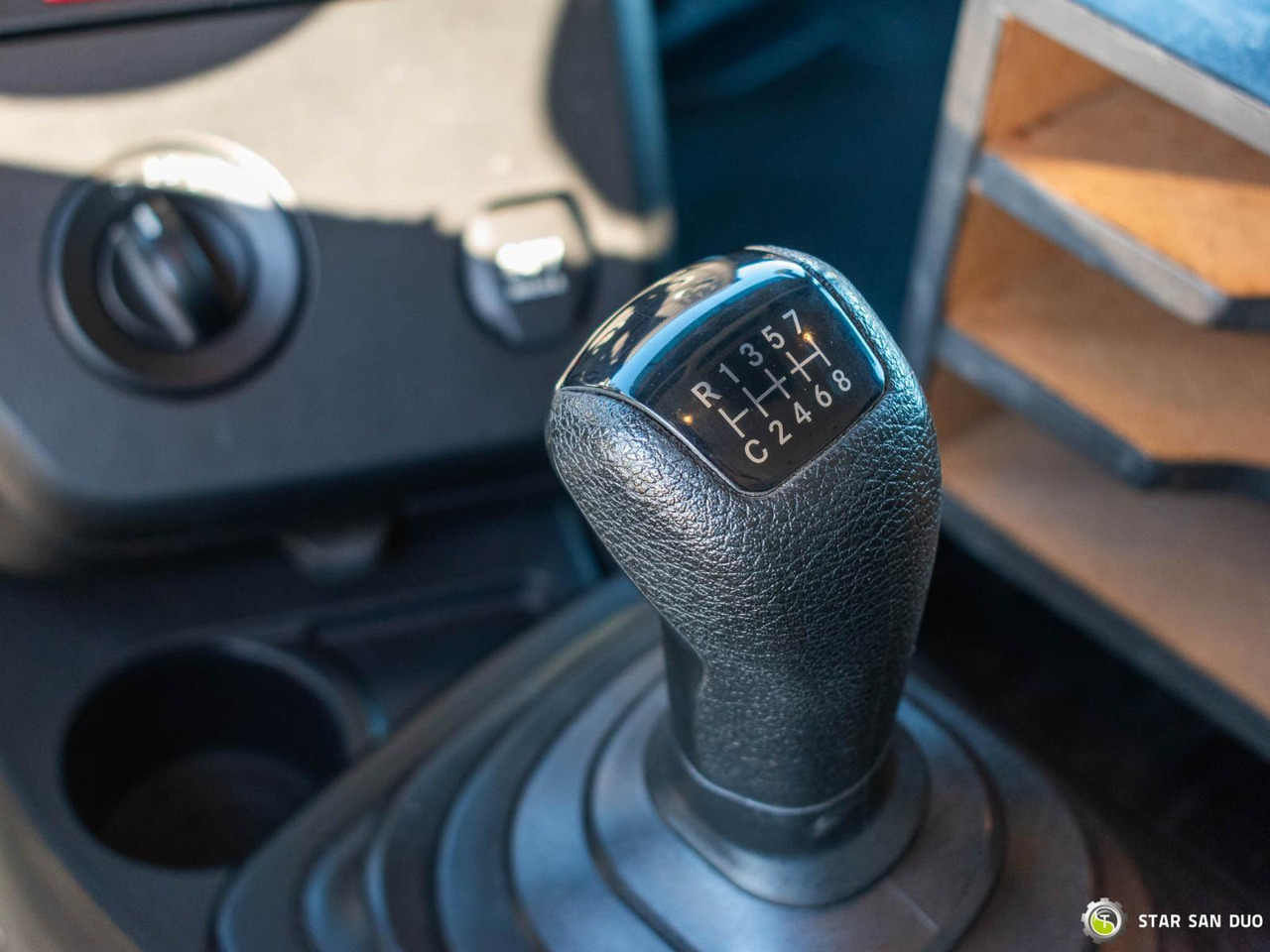 Cab chassis truck : picture 20