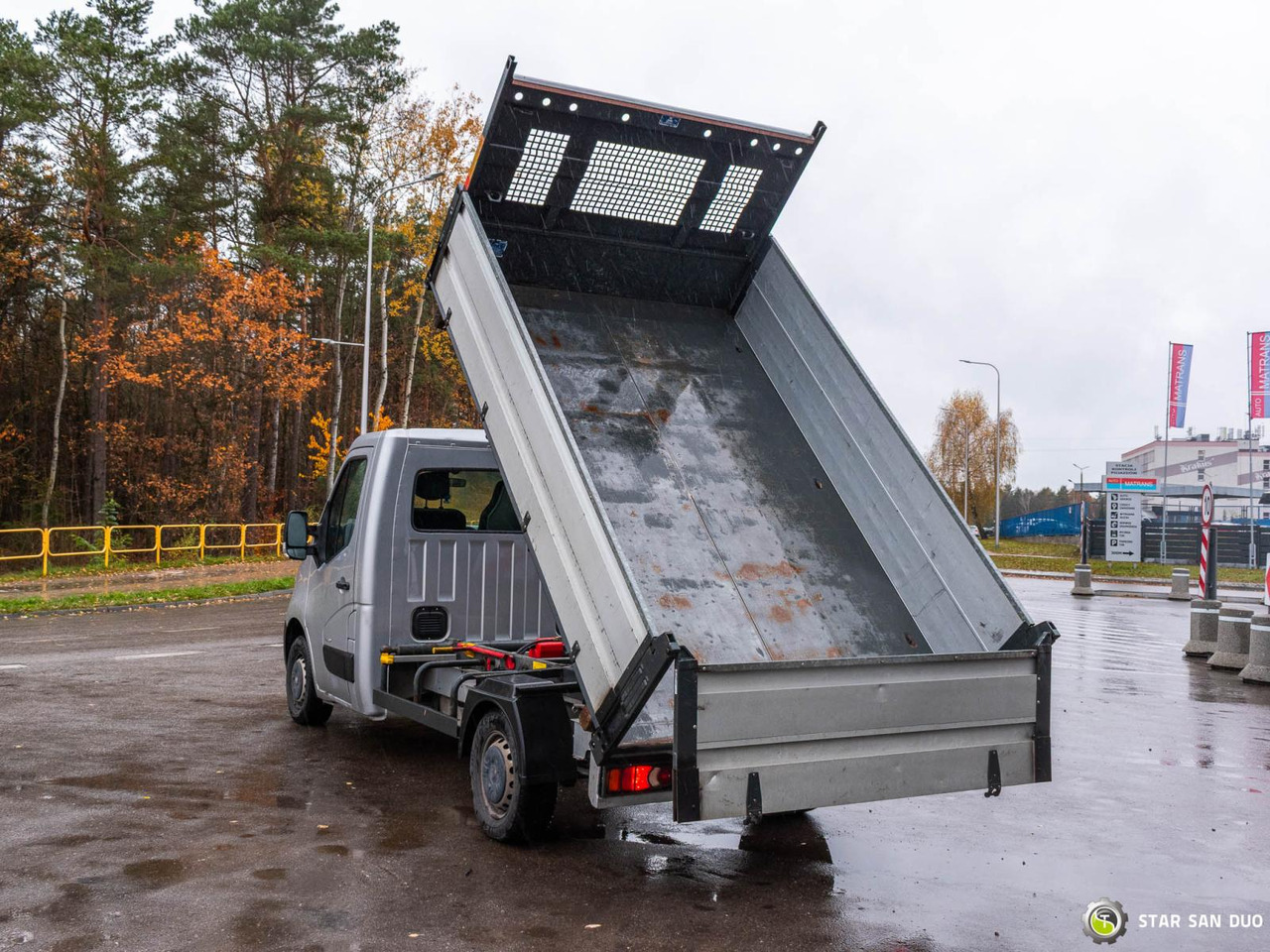 - Tipper: picture 2 - Tipper: picture 2