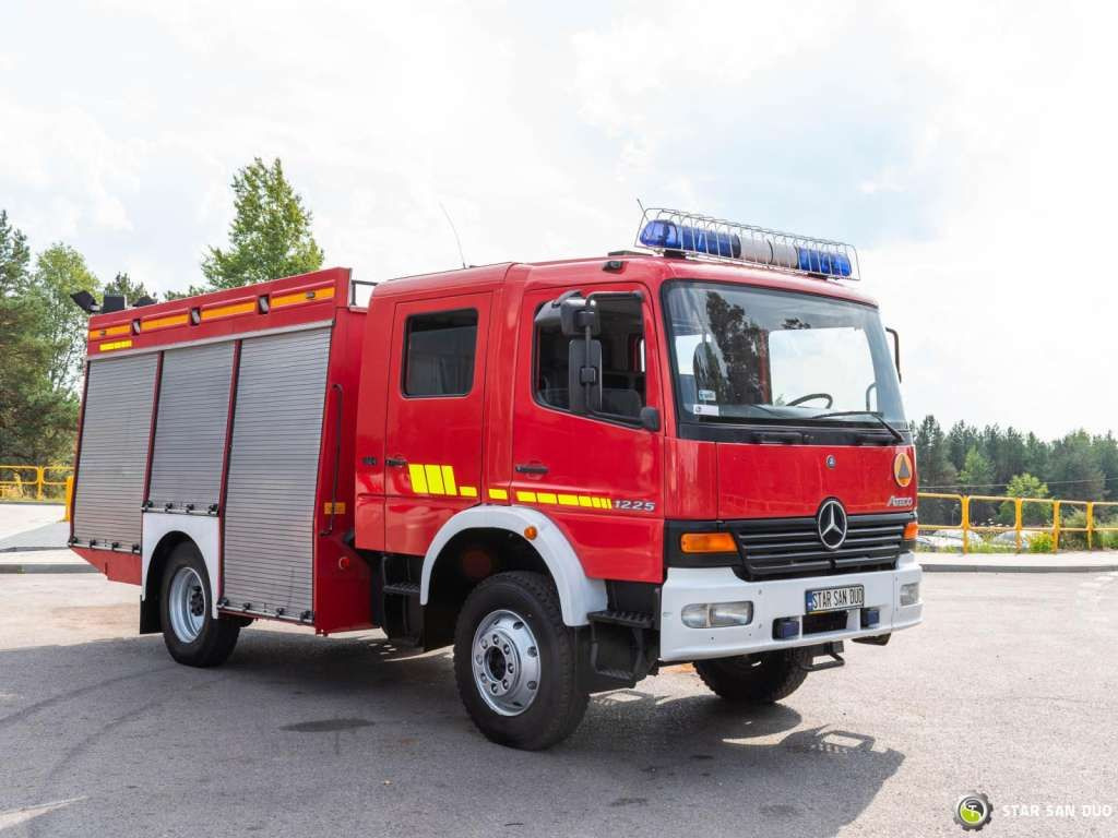 Mercedes-Benz 4x4 ATEGO 1225 CNBOP Fire Brigade - Truck: picture 2 Mercedes-Benz 4x4 ATEGO 1225 CNBOP Fire Brigade - Truck: picture 2