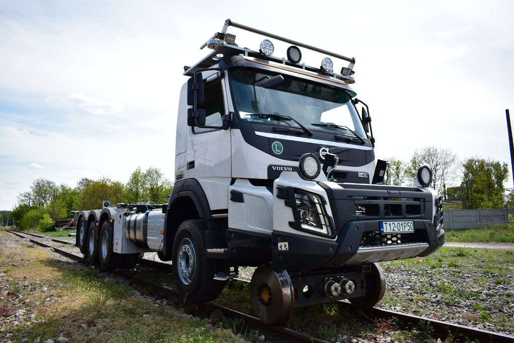 Container transporter/ Swap body truck, Crane truck Volvo NEW FMX 8x4 RAIL ROAD SCHIENEN TWO WAY: picture 15