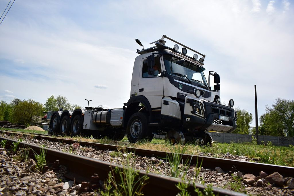 Container transporter/ Swap body truck, Crane truck Volvo NEW FMX 8x4 RAIL ROAD SCHIENEN TWO WAY: picture 17