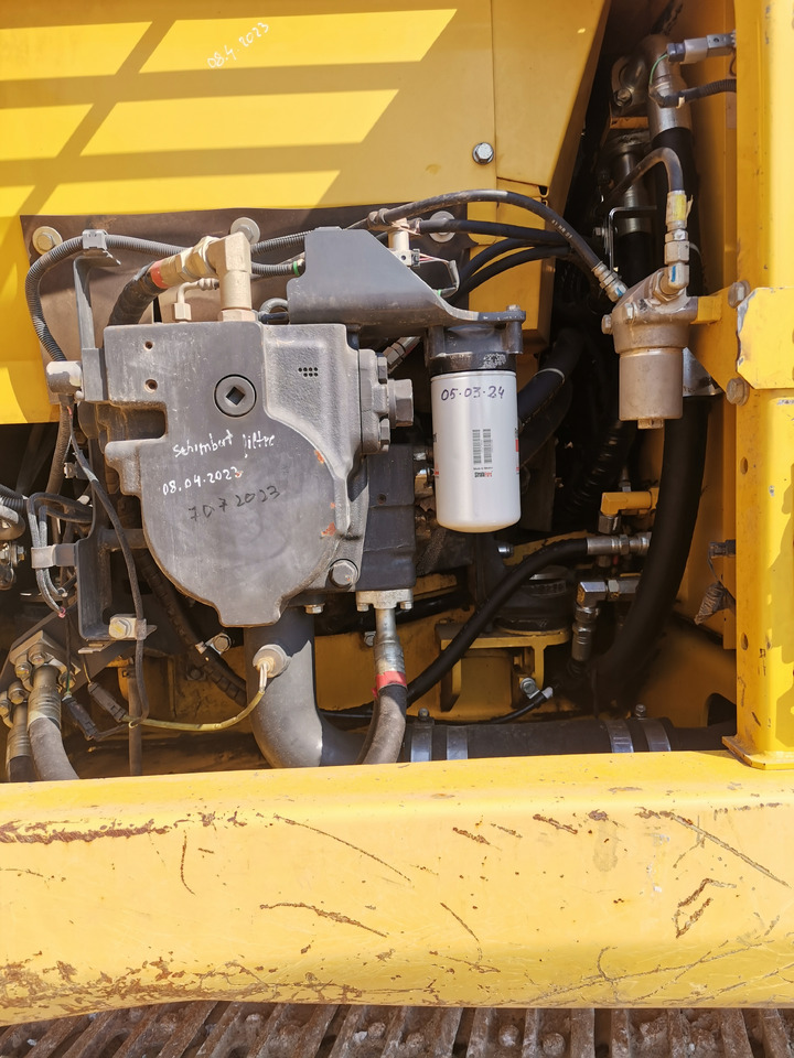 Excavator KOMATSU PC240: picture 14