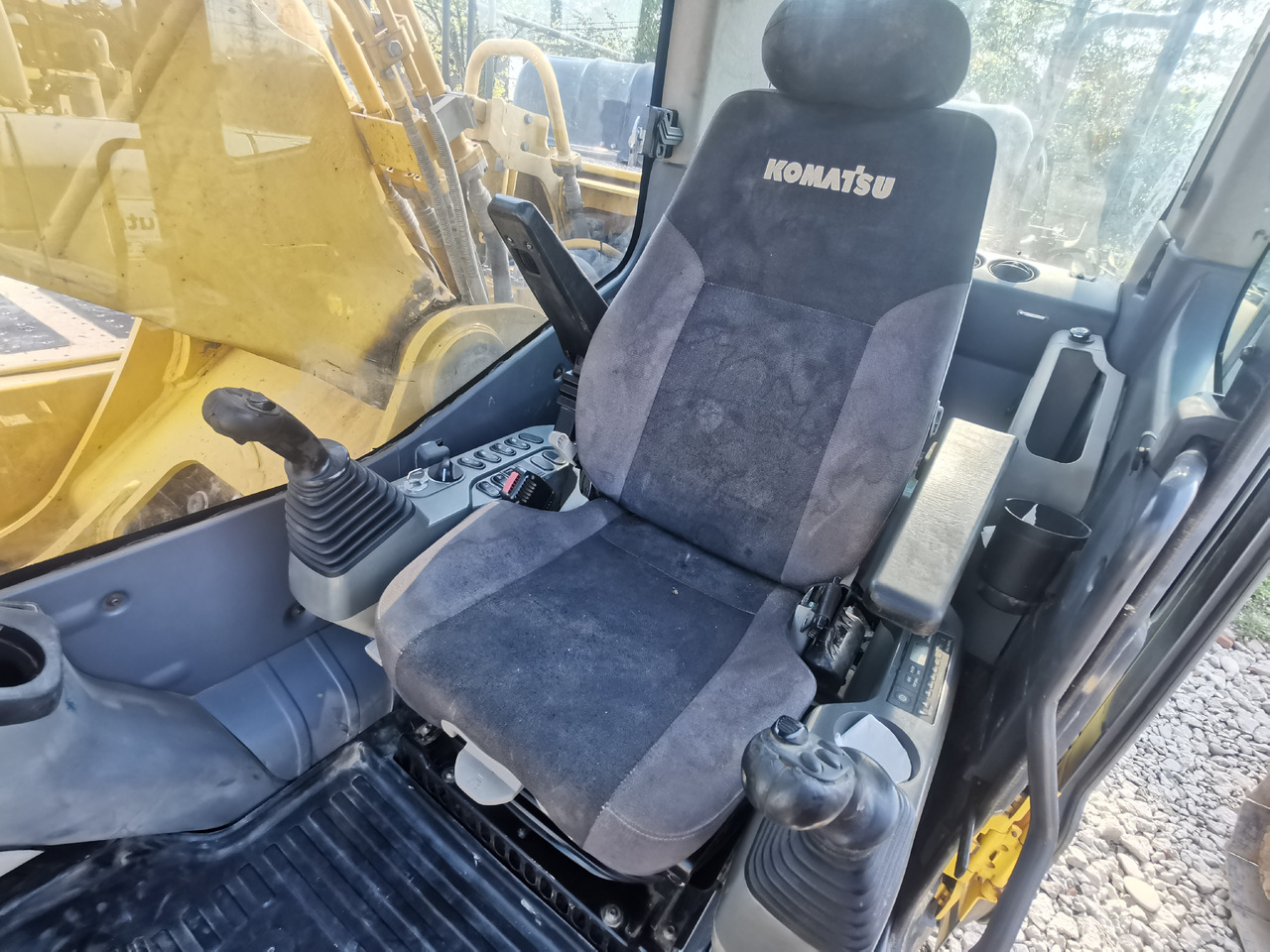 Excavator KOMATSU PC360 LC -10: picture 16