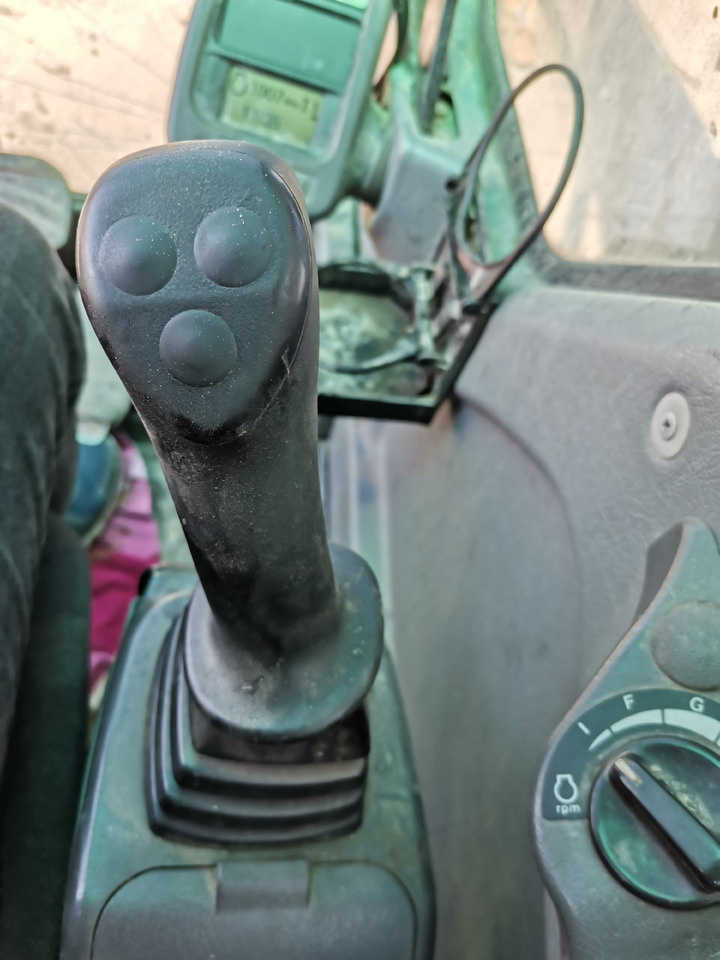 Crawler excavator VOLVO 700 B: picture 15