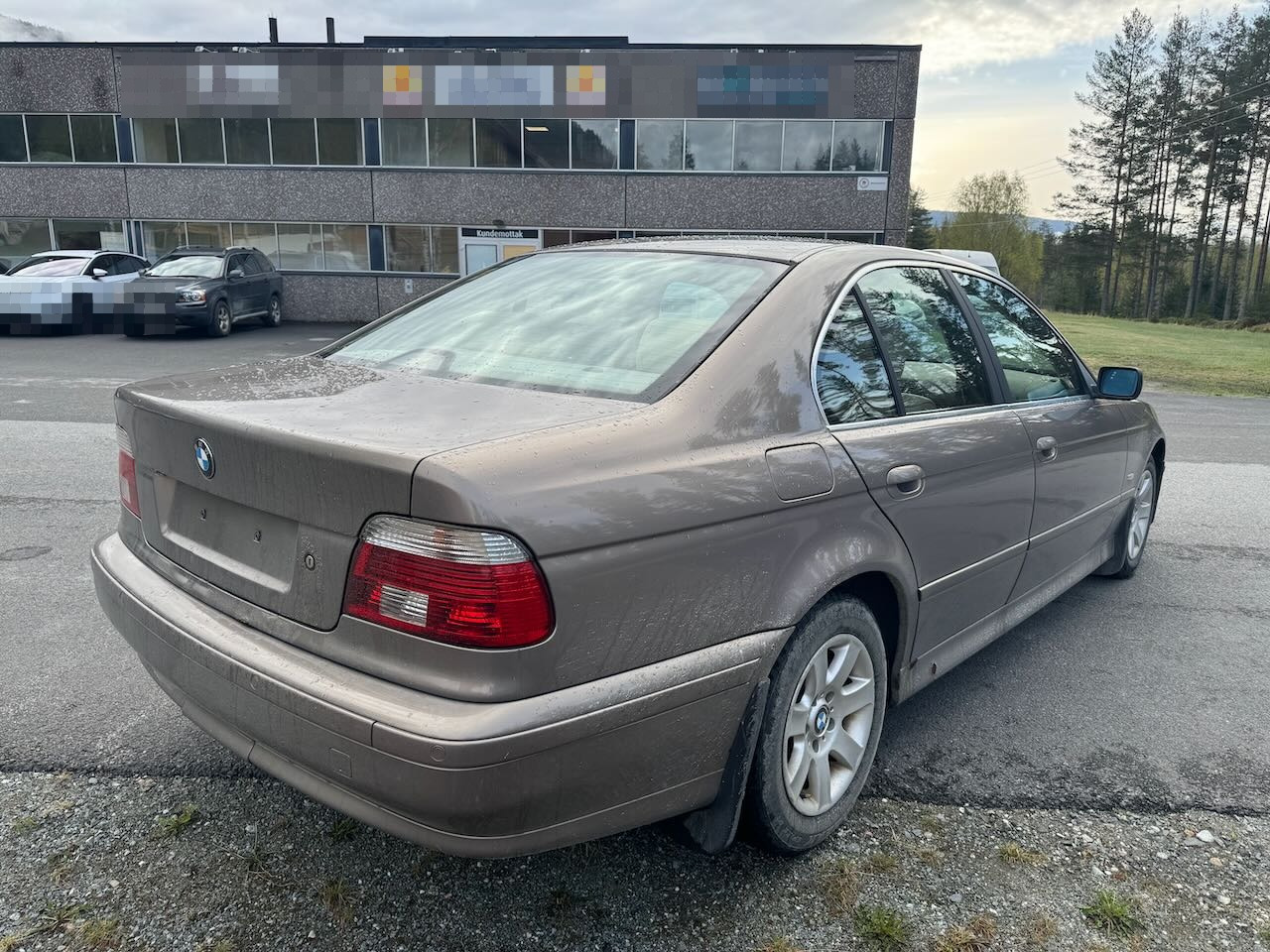 BMW 5-SERIE - Car: picture 5 BMW 5-SERIE - Car: picture 5