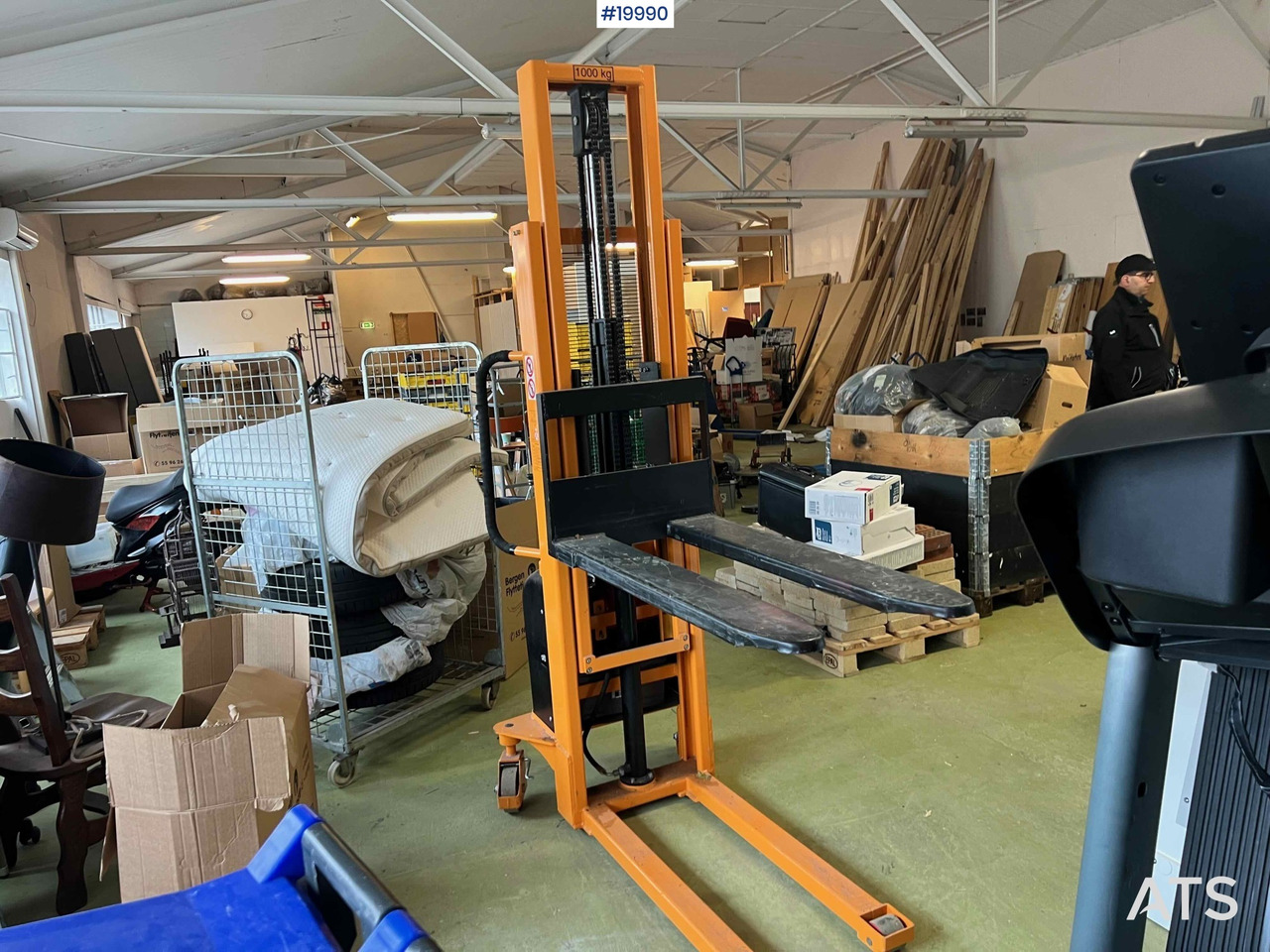 Semi-electric Pallestabler - Construction machinery: picture 1 Semi-electric Pallestabler - Construction machinery: picture 1