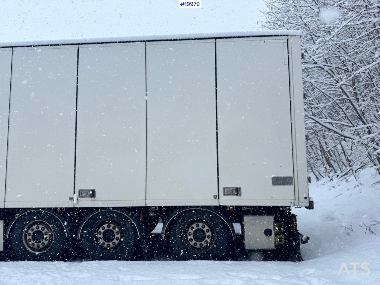 Ekeri Skapsemi - Closed box trailer: picture 4 Ekeri Skapsemi - Closed box trailer: picture 4