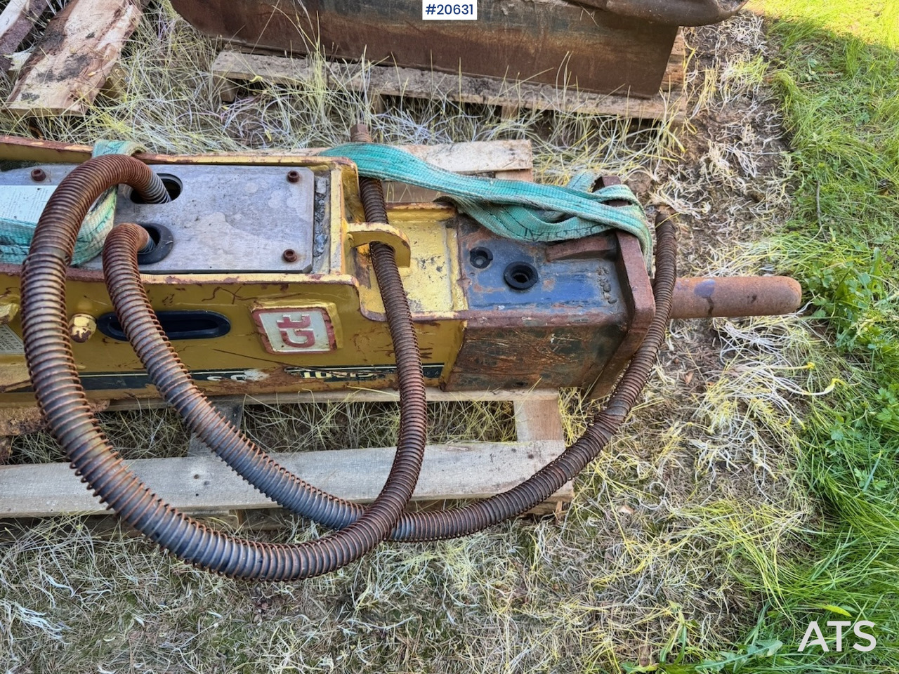 Giant Pigghammer - Hydraulic hammer for Construction machinery: picture 3 Giant Pigghammer - Hydraulic hammer for Construction machinery: picture 3