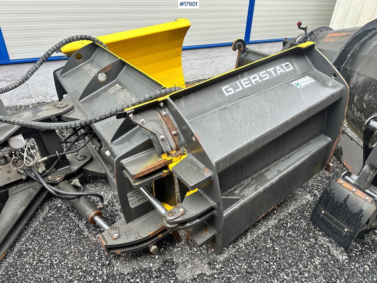 Gjerstad HSV - Snow plough for Construction machinery: picture 2 Gjerstad HSV - Snow plough for Construction machinery: picture 2
