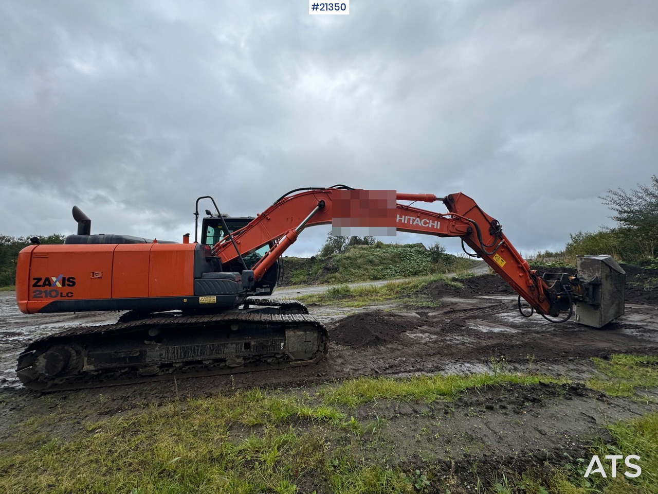 Excavator Hitachi ZX210LC: picture 9
