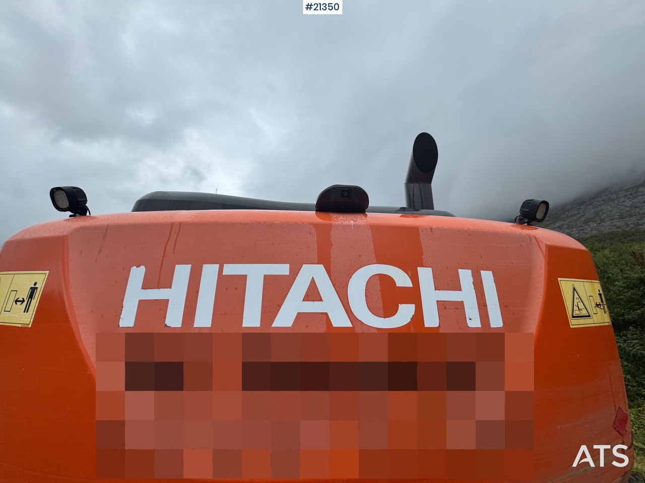Excavator Hitachi ZX210LC: picture 22