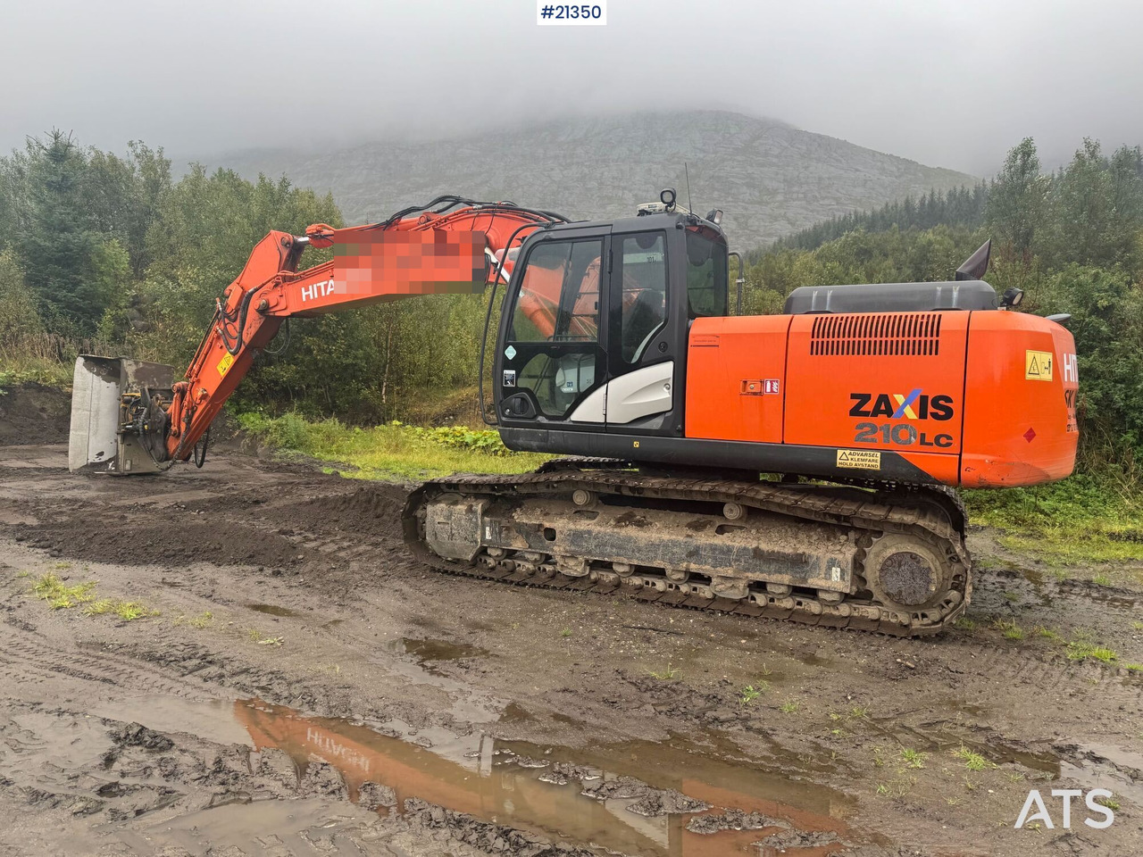 Hitachi ZX210LC - Excavator: picture 4 Hitachi ZX210LC - Excavator: picture 4