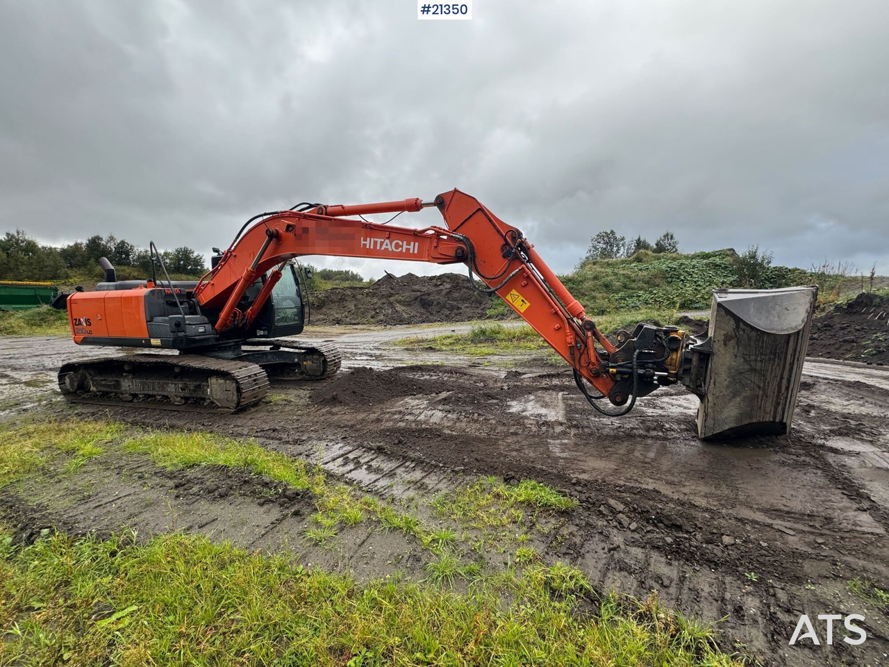 Excavator Hitachi ZX210LC: picture 10