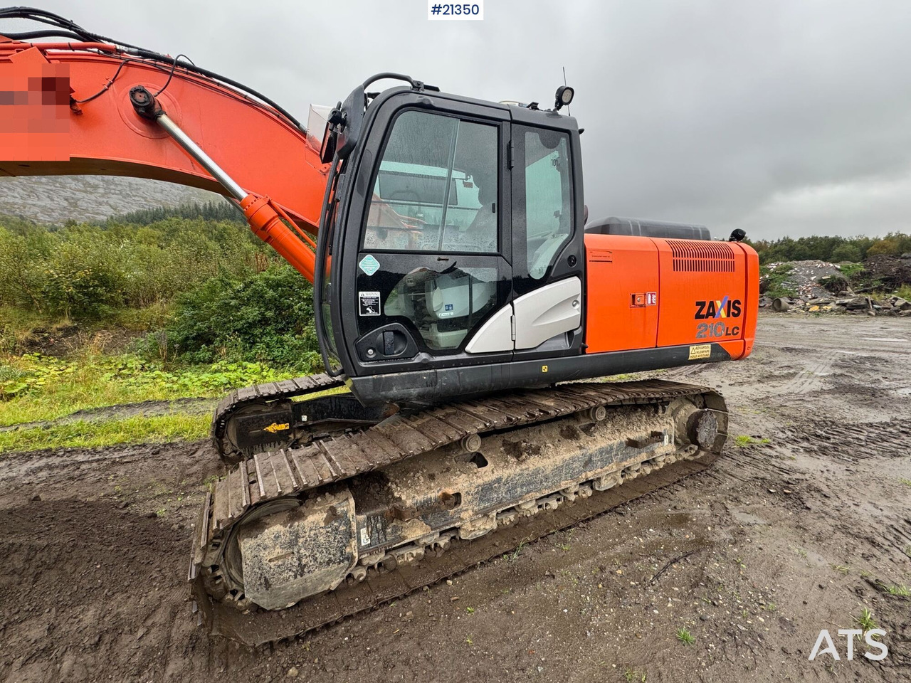 Excavator Hitachi ZX210LC: picture 13